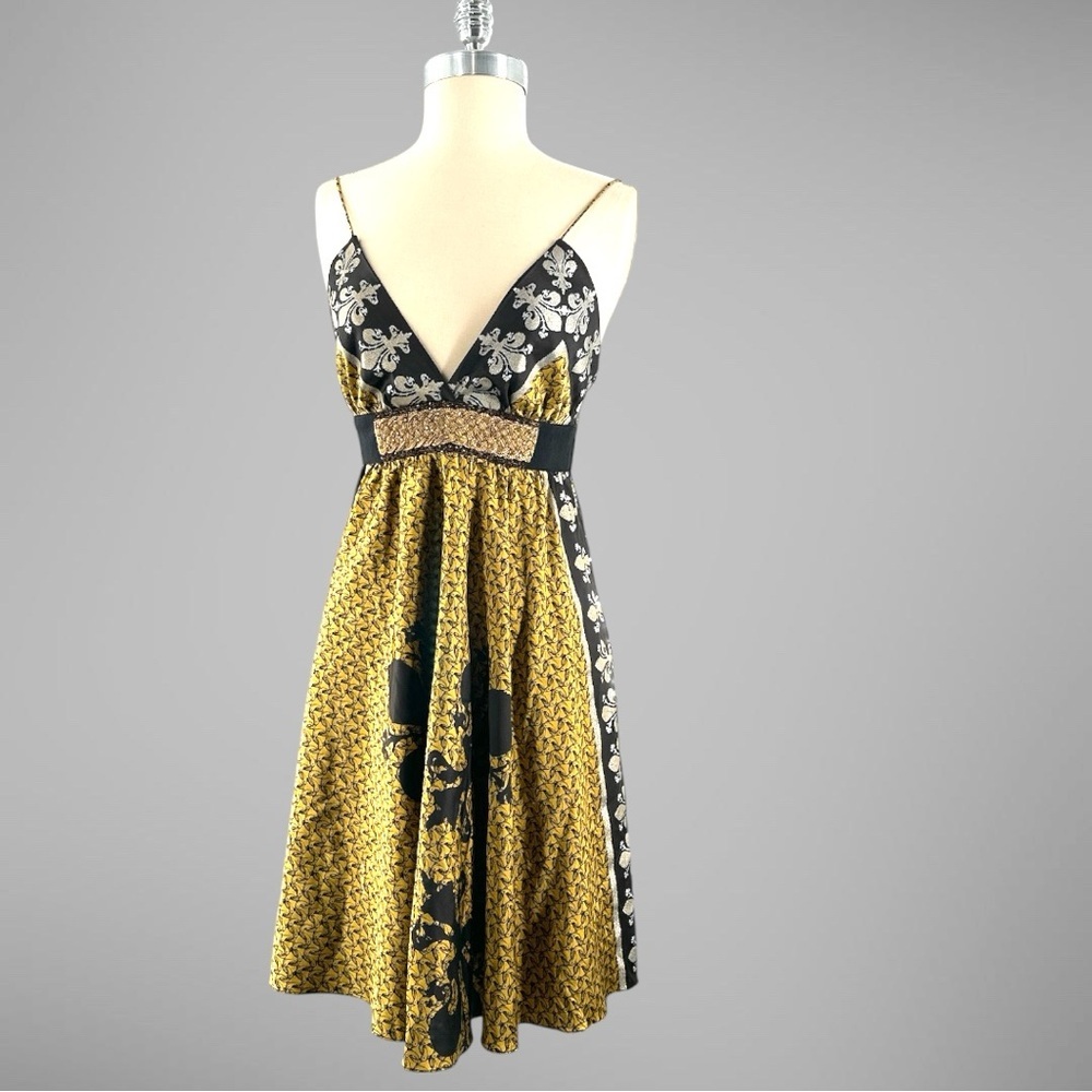 Nicole Miller collection, Elegant Floral V-Neck Dress - Black and Gold Sz. 4